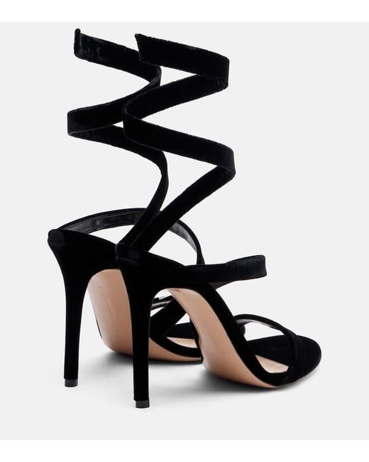 Sandali Opera 105 di Gianvito Rossi in Black
