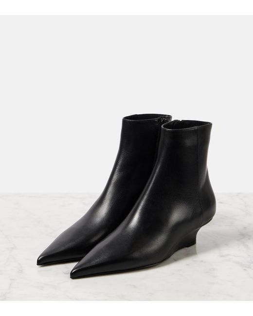 Totême  Black Sharp 40 Leather Ankle Boots