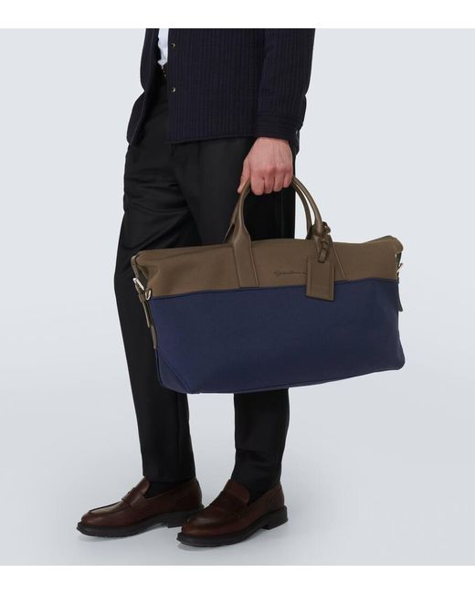 Bolso de viaje de punto tricot y piel Giorgio Armani de hombre de color Blue