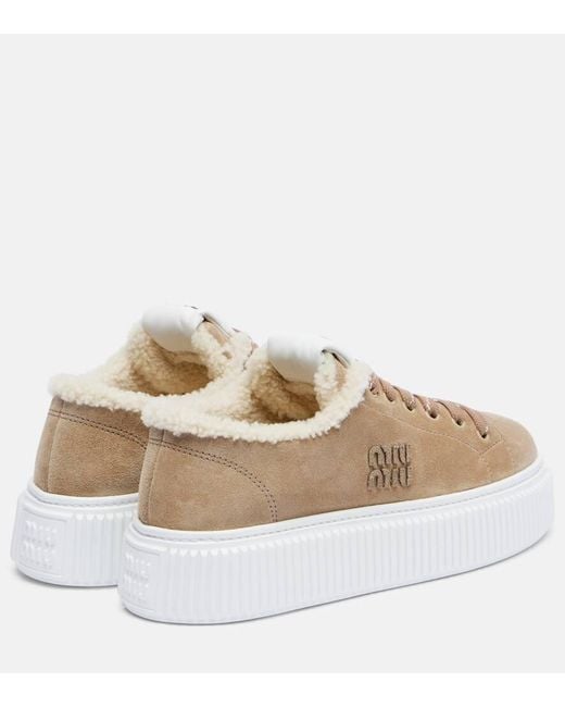 Miu Miu Natural Plateau-Sneakers Aus Veloursleder Mit Shearling