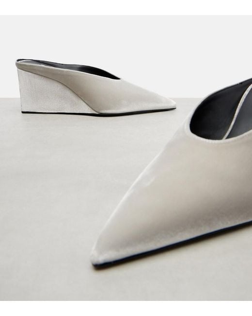 Alaïa White Cube 75 Velvet Wedge Pumps
