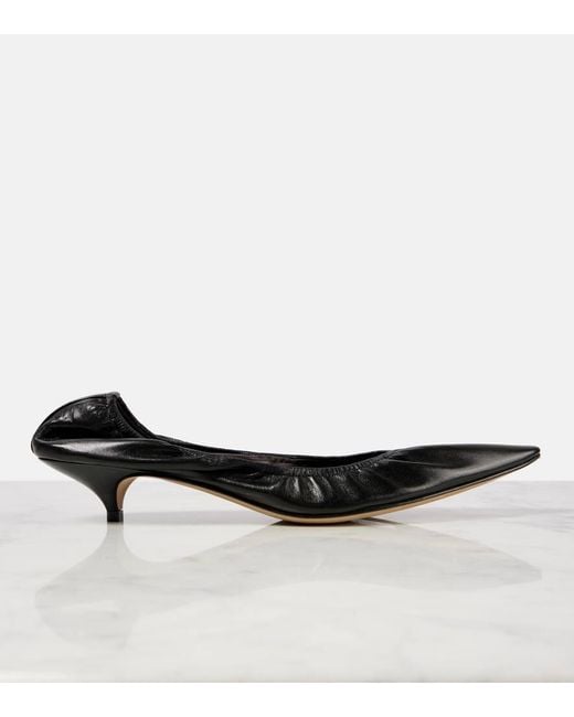 Pumps Lisa di The Row in Black