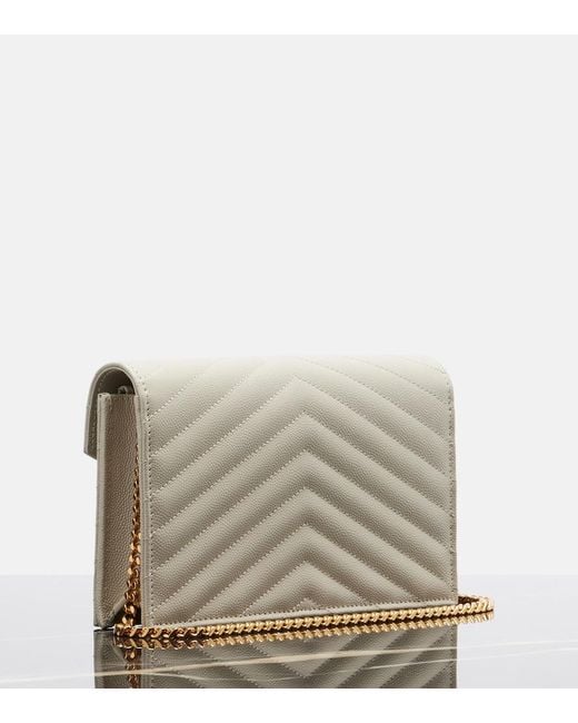 Saint Laurent Natural Portemonnaie Mit Kettenriemen Cassandre Envelope