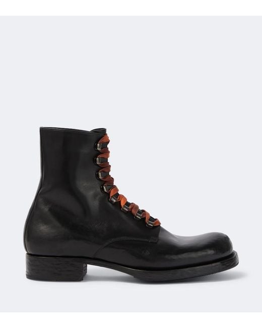 Stivali Stringati di Prada in Black da Uomo