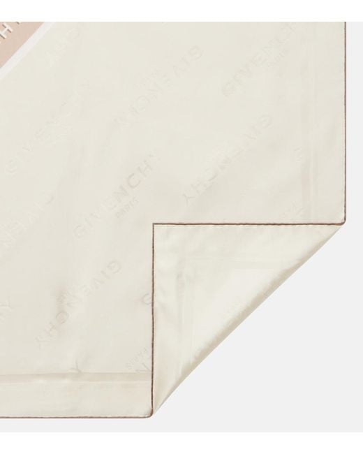 Foulard di Givenchy in Natural