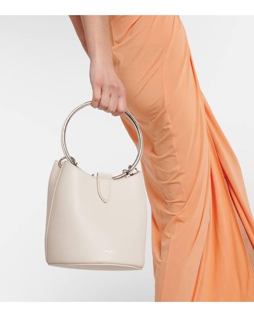 Alaïa White Bucket-Bag Ring Medium aus Leder