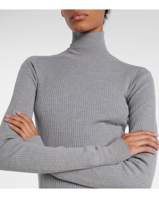 Sportmax Gray Niagra Virgin Wool Turtleneck Sweater