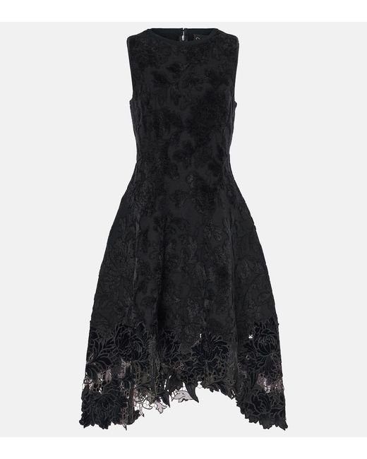 Oscar de la Renta Black Guipure Lace Velvet Jacquard Maxi Gown
