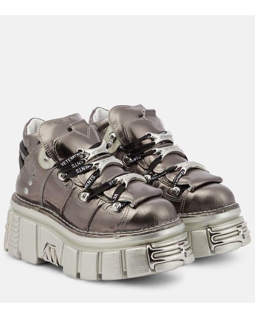 Vetements Gray X New Rock Sneakers aus Metallic-Leder