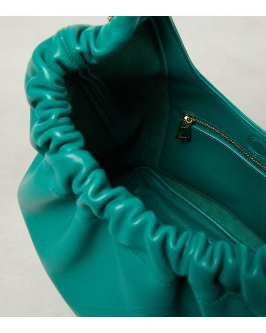 Loewe Green Schultertasche Squeeze Small aus Leder
