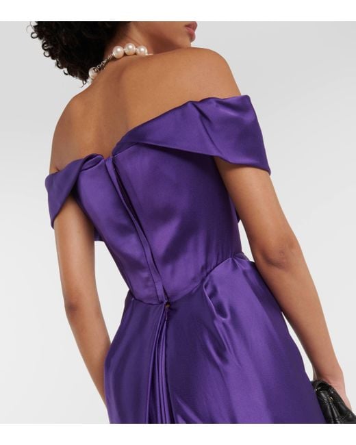 Robe longue en satin a encolure bardot Vivienne Westwood en coloris Purple