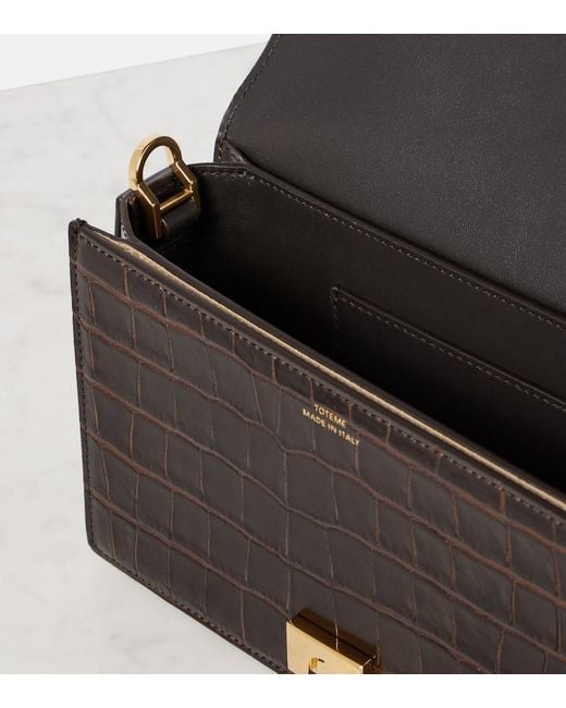Totême  Black Tote T-Flap Mini Aus Leder