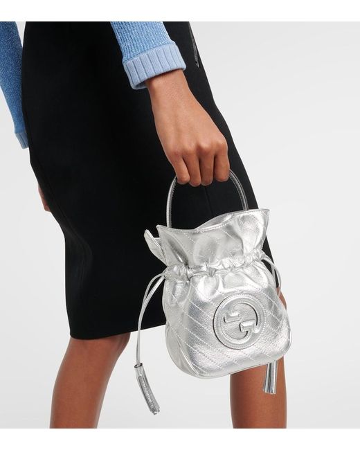 Gucci White Bucket-Bag Blondie Mini aus Metallic-Leder