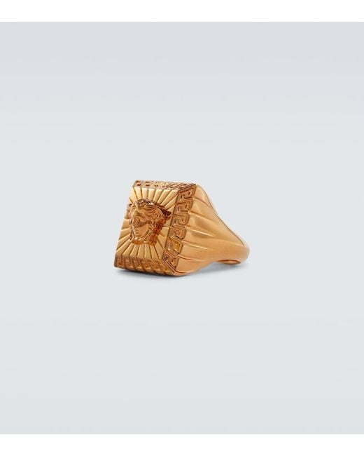 Versace Eckiger Ring Mit Medusa in Yellow für Herren