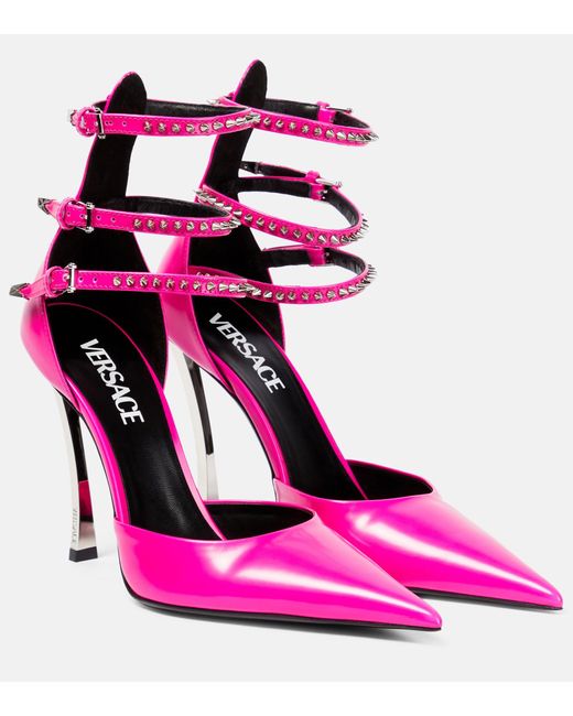 Versace Pin-point Embellished Leather Pumps in Pink | Lyst