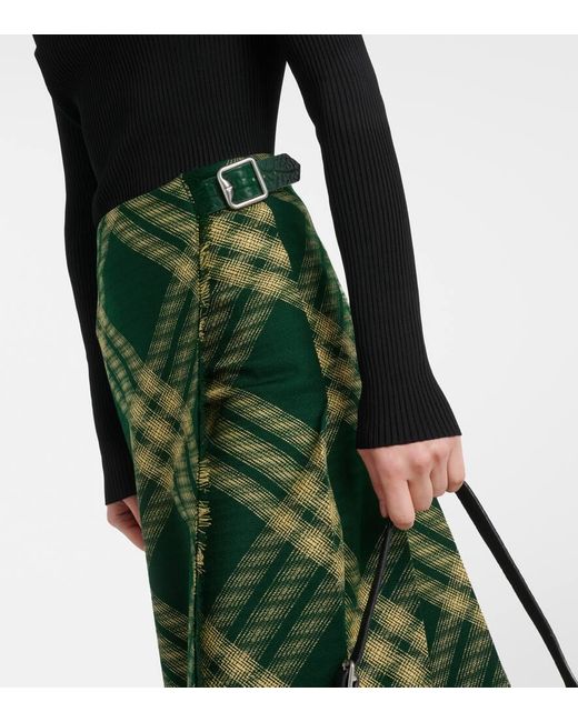 Falda midi de lana a cuadros de tiro alto Burberry de color Green