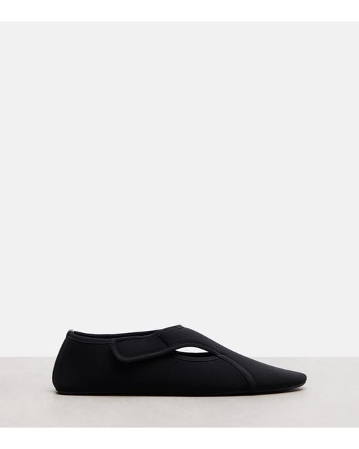 Alaïa Blue Flex Leather-Trimmed Ballet Flats
