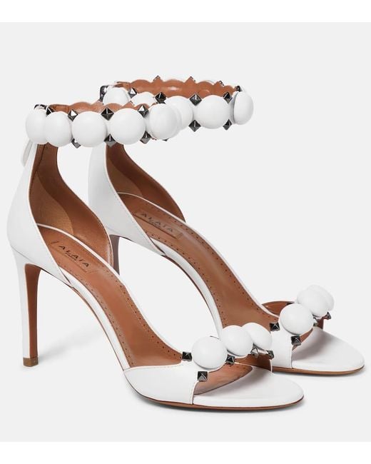 Sandalias La Bombe 90 De Piel Adornadas Alaïa de color White
