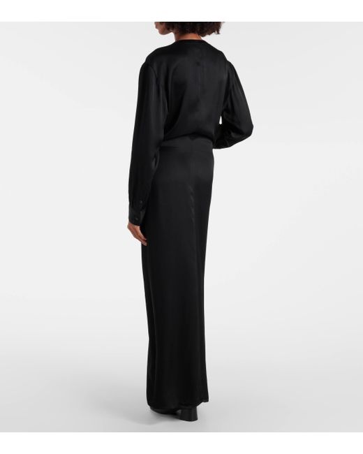 Robe longue en satin Totême  en coloris Black