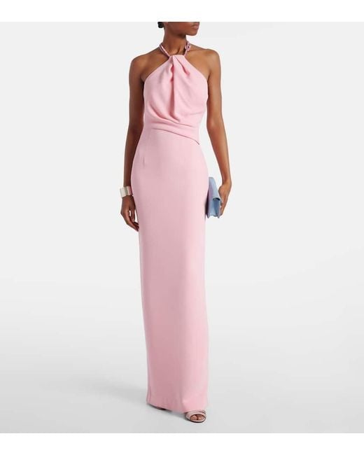 Vestido De Fiesta Riva Con Cuello Escote Halter Solace London de color Pink