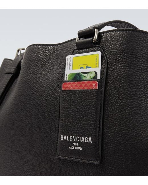 Tote Credit De Piel Balenciaga de hombre de color Black