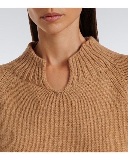 Khaite Natural Cropped Cashmere Sweater