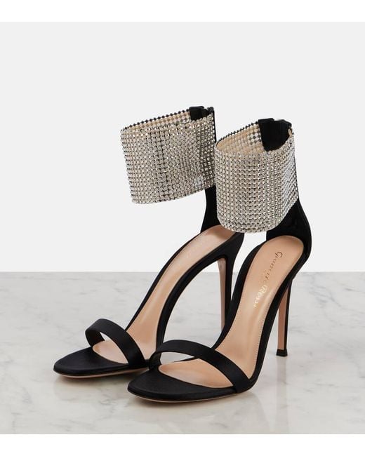 Gianvito Rossi Black Sandalen Adore 105 Aus Satin Mit Kristallen