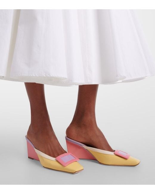 Roger Vivier Pink Belle Vivier 60 Patent Leather Wedge Mules