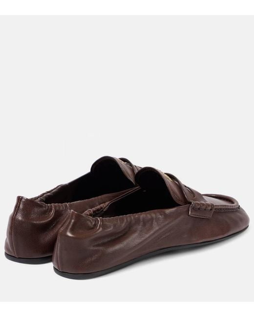 Mocasines Penny De Piel Con Logo Miu Miu de color Brown
