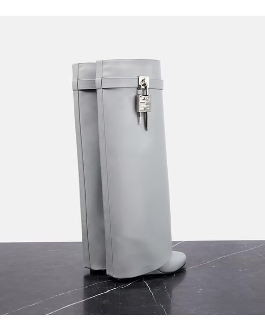 Botas altas Shark Lock de piel Givenchy de color Gray