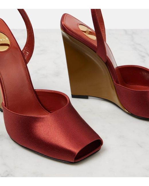 Saint Laurent Red Wedge-Sandalen Le Scandale 110 Aus Satin