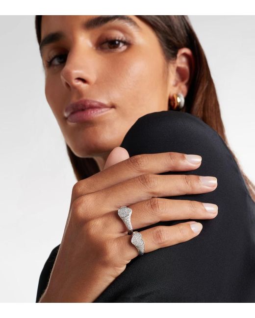 Yvonne Léon White Baby 9Kt Pinky Ring With Diamonds