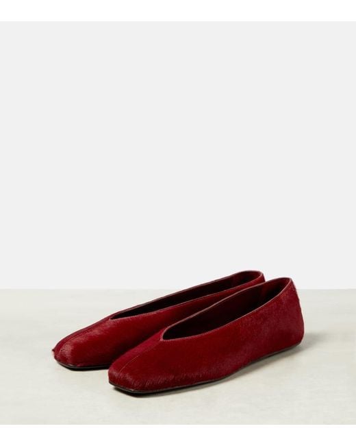 The Row Eva Two Calf Hair Ballet Flats in Red | Lyst
