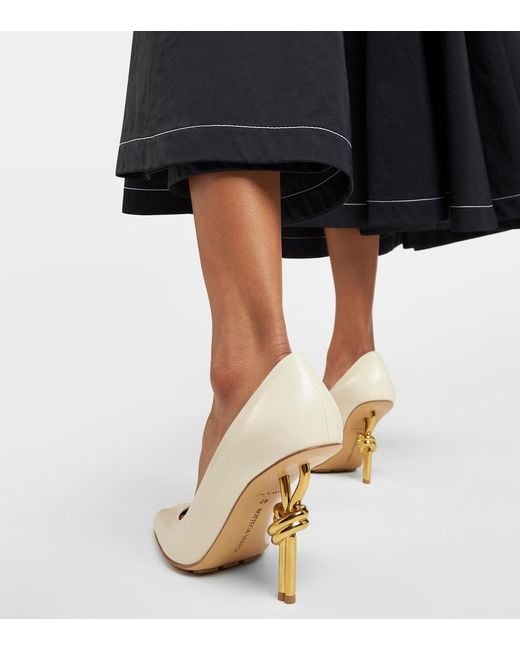 Bottega Veneta White Knot Leather Pumps