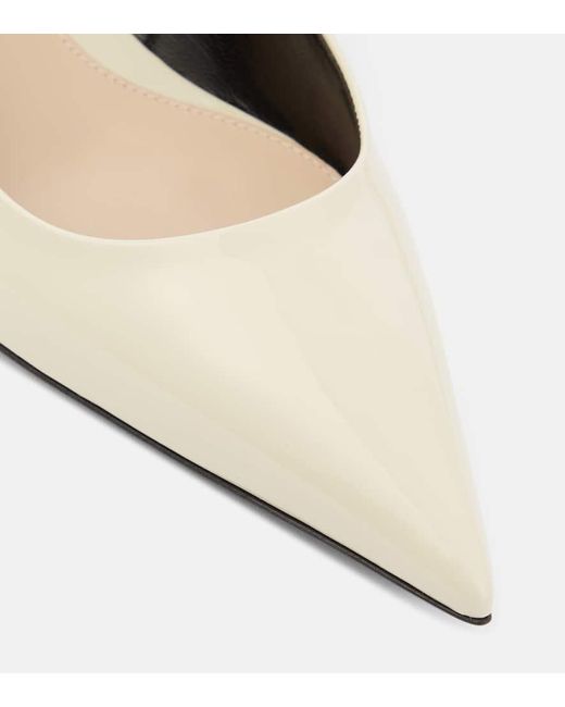 Pumps slingback Signoria in vernice di Gucci in Natural