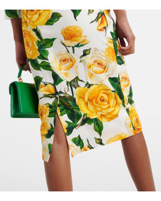 Robe midi en soie melangee a fleurs Dolce & Gabbana en coloris Yellow