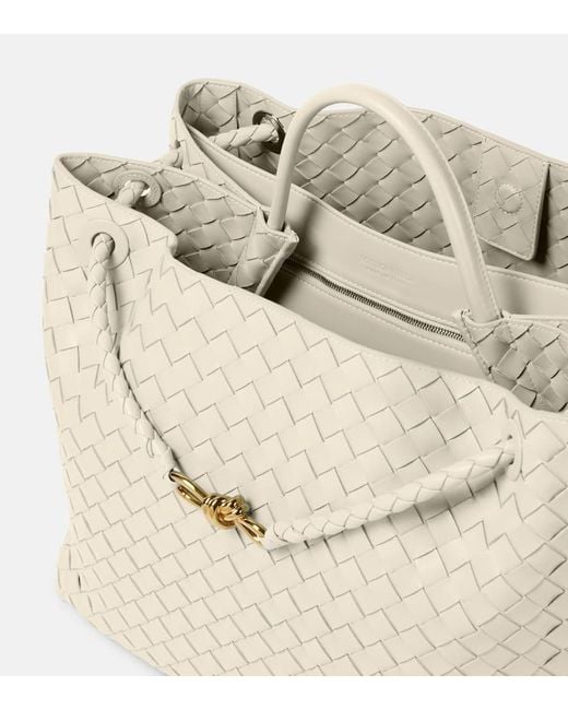 Borsa Andiamo Large di Bottega Veneta in Natural
