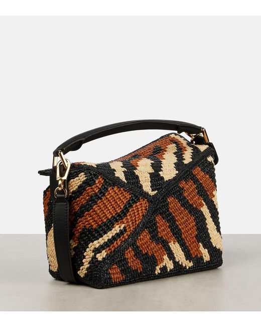 Loewe Black Paula's Ibiza Schultertasche Puzzle Edge Small