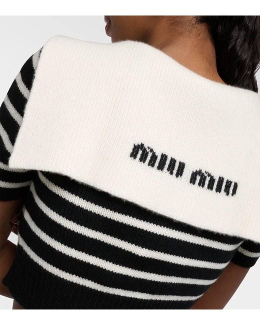 Cardigan De Cachemir Cropped Miu Miu de color Black