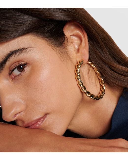 Orecchini Twisted Bagnati di Jennifer Fisher in Metallic