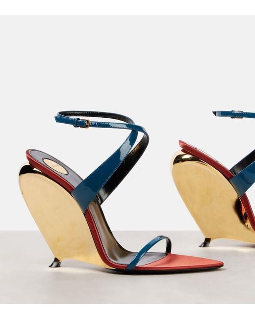 Sandalias Con Cuna Tallulah 110 De Charol Saint Laurent de color Blue