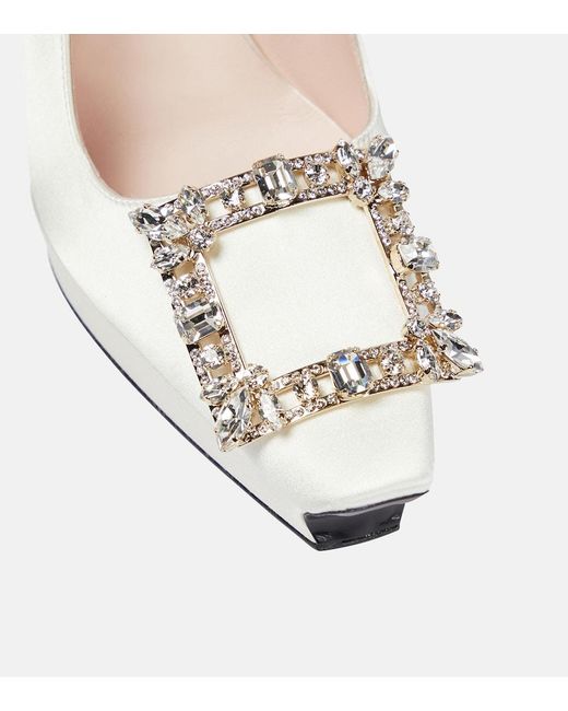 Roger Vivier White Flower Strass Satin Platform Pumps
