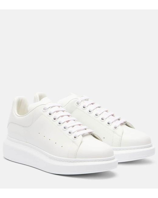 Sneakers Oversize di Alexander McQueen in White