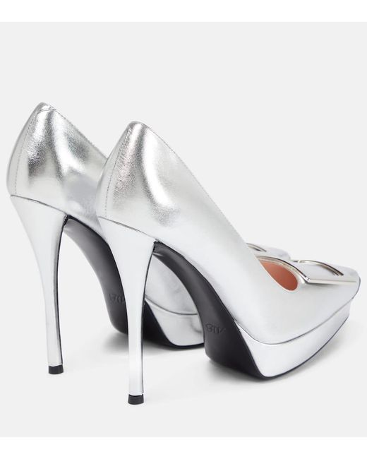 Pumps Trompette di Roger Vivier in White