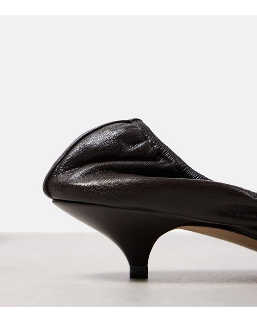 The Row Black Pumps Liisa Aus Leder