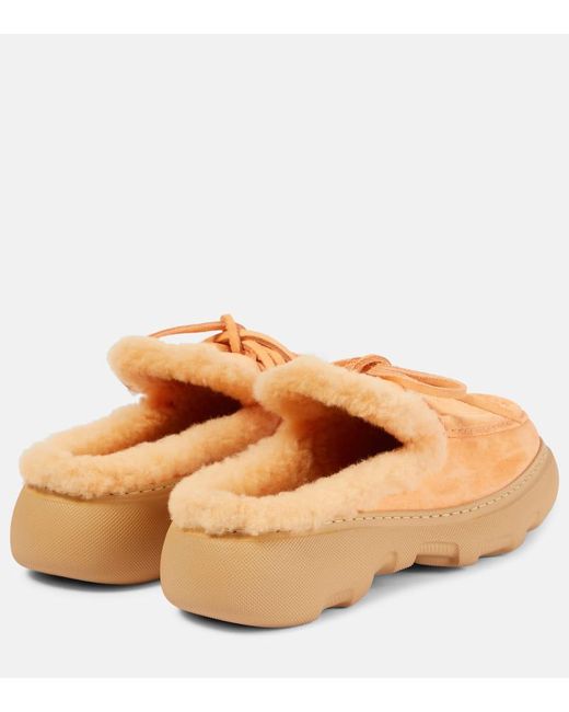 Burberry Orange Slippers Stony aus Veloursleder mit Faux Fur