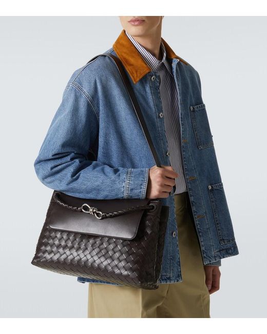 Bottega Veneta Black Andiamo Medium Leather Messenger Bag for men