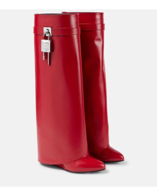 Bottes Shark Lock coupe ample en cuir Givenchy en coloris Red