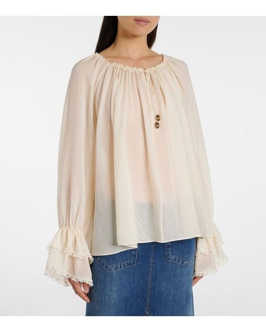 Blusa De Georgette De Seda Con Volantes Chloé de color Natural