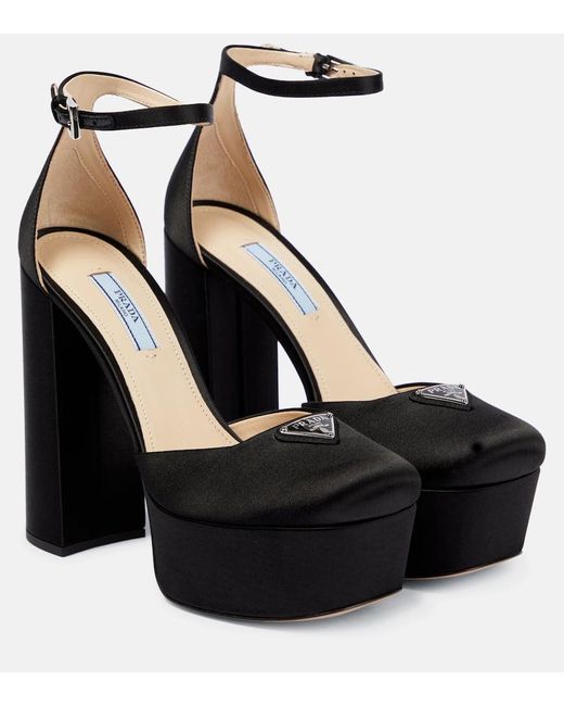Pumps Con Plateau di Prada in Black